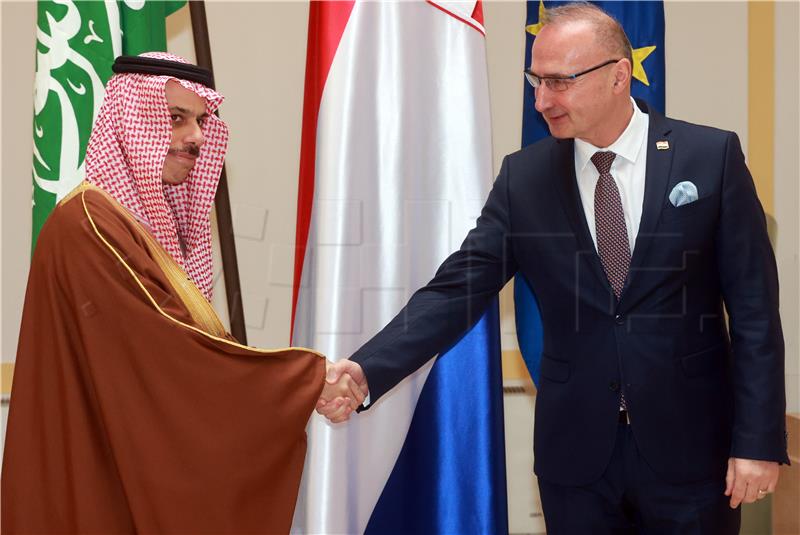 Saudi FM announces stronger cooperation with Croatia