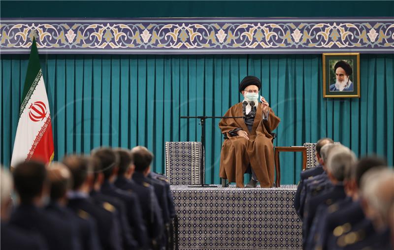 Hamenei: Iran ne želi nuklearno oružje nego energiju