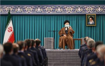 Hamenei: Iran ne želi nuklearno oružje nego energiju