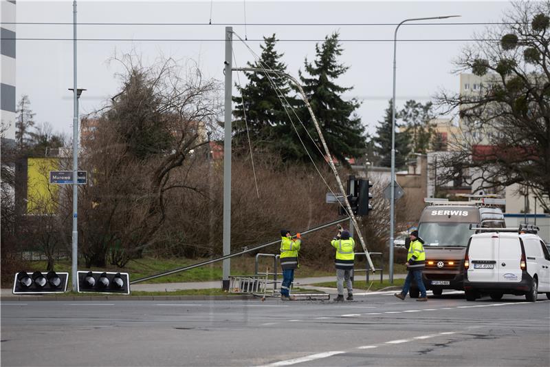 Ciklona ubila troje ljudi u Njemačkoj, šteta od oluje širom Poljske i Češke 