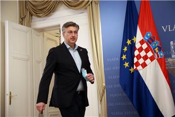 Premijer Plenković razriješio ministra Horvata