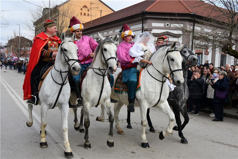 Pokladno jahanje u Županji