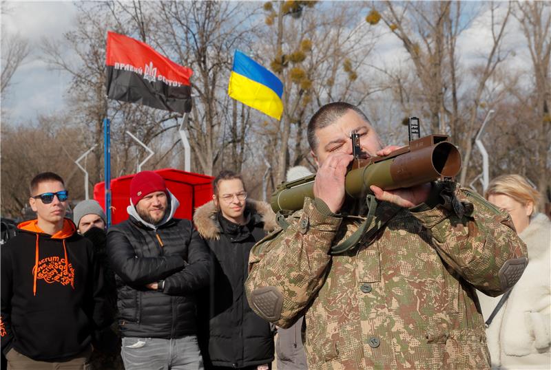 UKRAINE DEFENSE MILITARY EXERCISE CIVIL