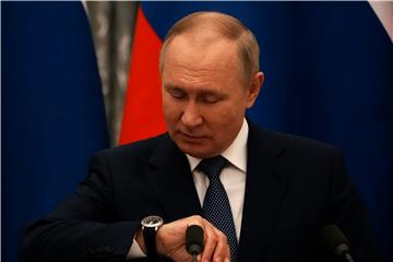 Putin: Macron tvrdi da je SAD promijenio stav o sigurnosnim zahtjevima 