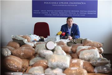 Pronađeno više od 12 kg kokaina, 69 kg marihuane i više od 36 tisuća tableta MDMA