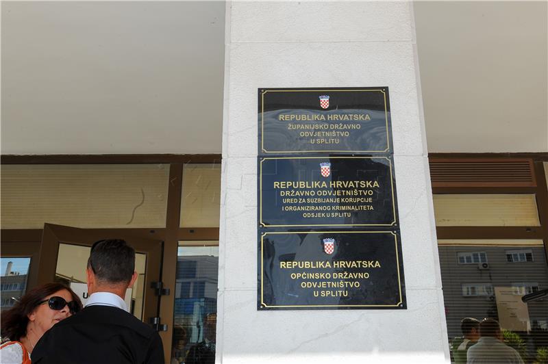 Fugitive Serb paramilitary indicted for war crimes