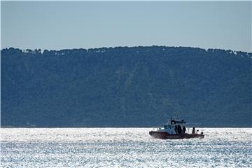 Kaštel Gomilica: Predstavljanje opreme za sprječavanje onečišćenja mora