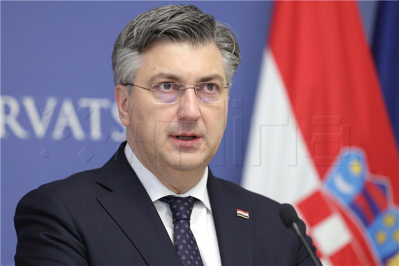 Plenković: Temeljito ćemo proučiti zahtjev DORH-a za Aladrovića