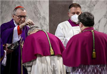 ITALY VATICAN BELIEF ASH WEDNESDAY