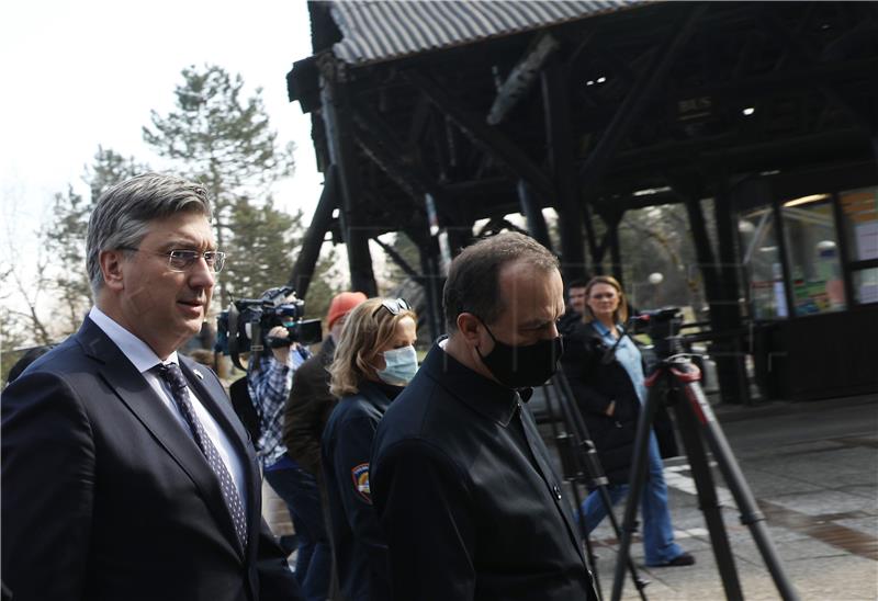 Premijer Plenković posjetio prihvatni centar za ukrajinske izbjeglice