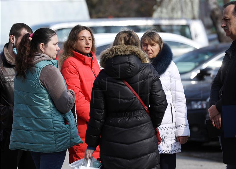 Premijer Plenković posjetio prihvatni centar za ukrajinske izbjeglice