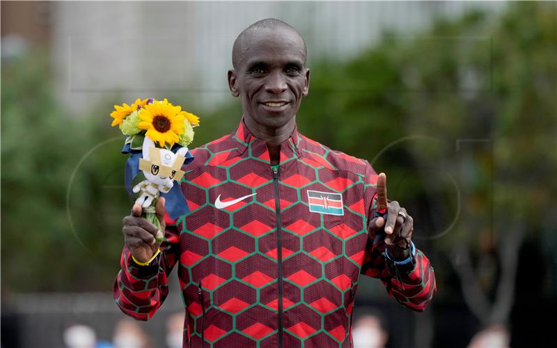 Tokijski maraton: Kipchoge pobjednik s četvrtim rezultatom svih vremena