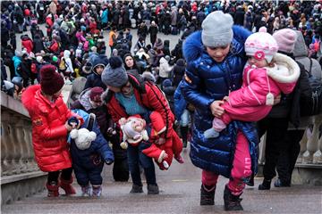 Pariz tvrdi da nije tražio humanitarne koridore prema Rusiji i Bjelorusiji 