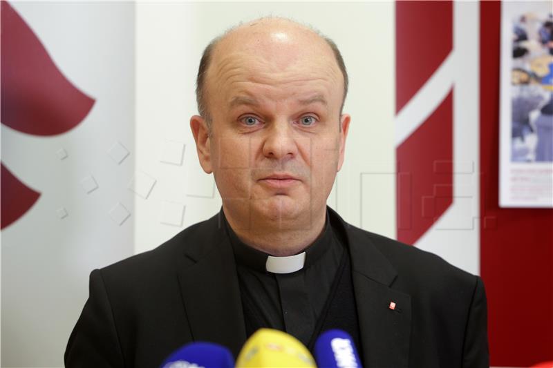 Mons. Svalina: Hrvatski Caritas prikupio oko dva milijuna kuna pomoći za Ukrajinu