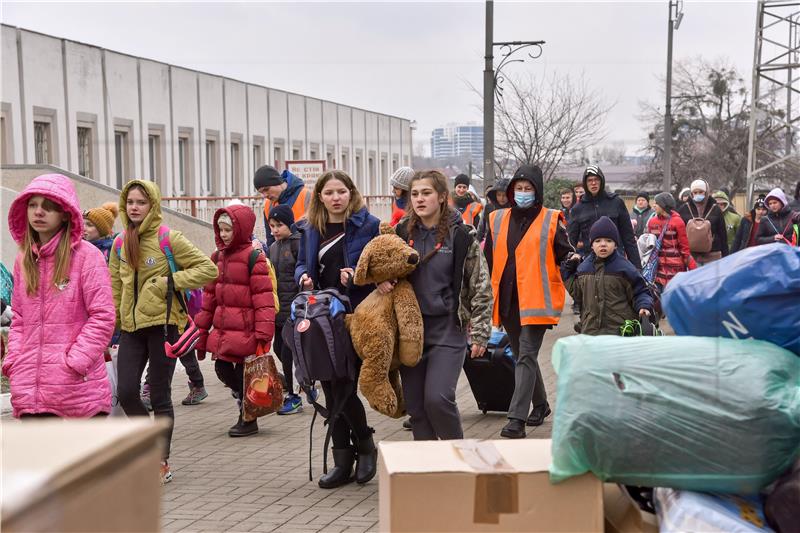 UKRAINE RUSSIA CONFLICT CHILDREN EVACUATION