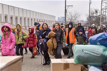 UKRAINE RUSSIA CONFLICT CHILDREN EVACUATION