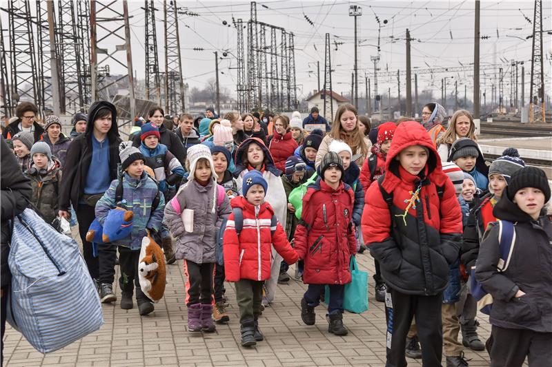 UKRAINE RUSSIA CONFLICT CHILDREN EVACUATION