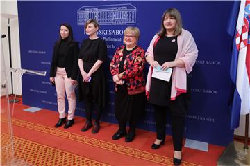 Konferencija za medije o položaju žena u vremenima kriza