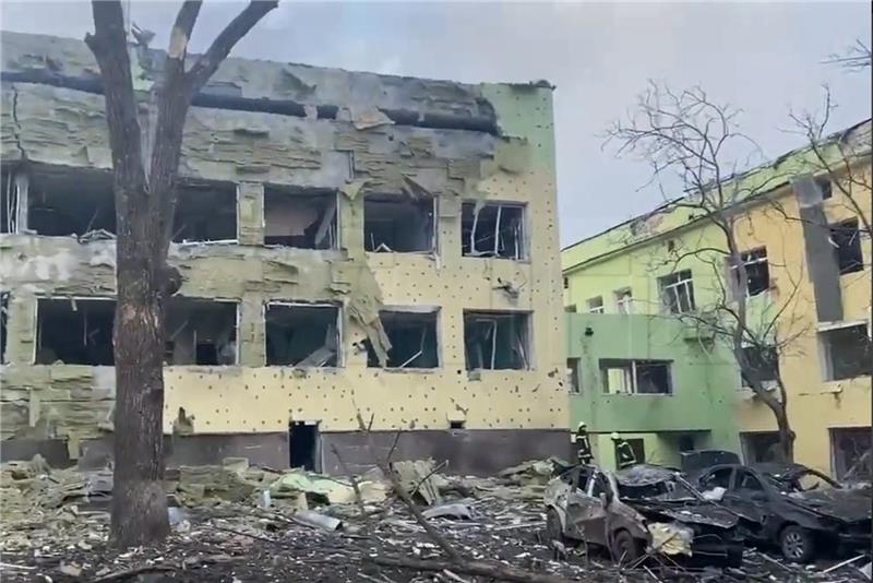 Papa, SAD osudili zločin bombardiranja bolnice u Mariupolju