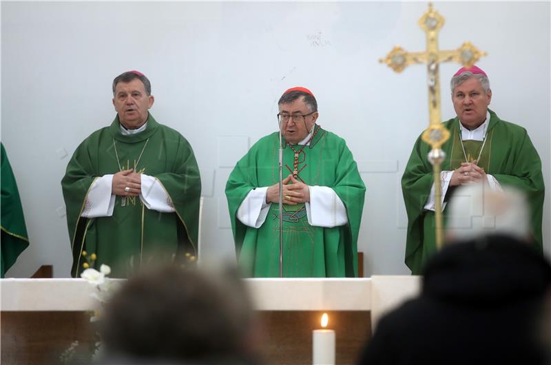 New Archbishop of Sarajevo Tomo Vukšić installed