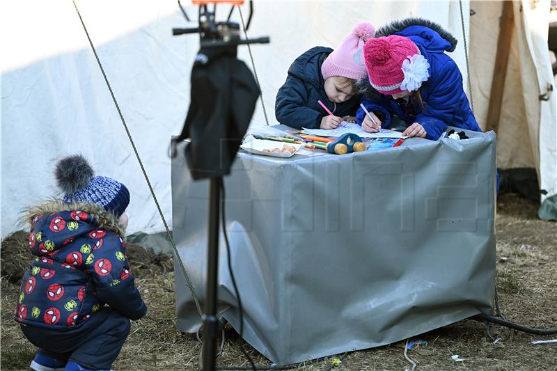 Izbjeglice na graničnom prijelazu Medyka