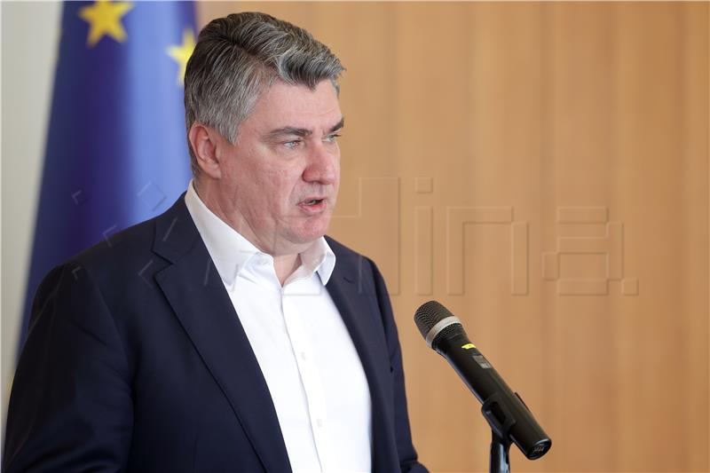 Milanović: Croatia should start developing air defence system