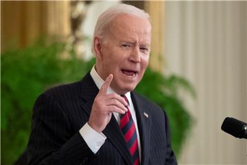 Biden prvi puta nazvao Putina "ratnim zločincem"