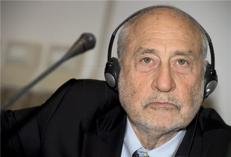 U.S. economist Stiglitz believes Croatia should take more time before euro adoption