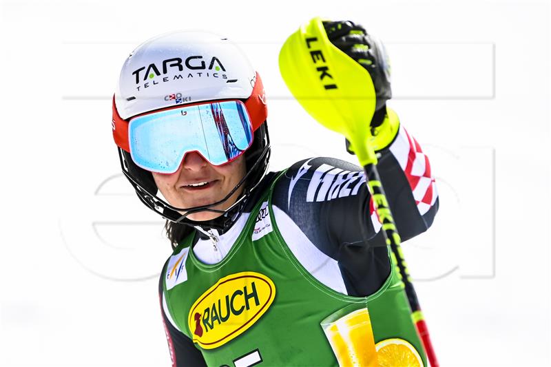 SK slalom: Vodi Duerr, Zrinka Ljutić deveta u prvoj vožnji 