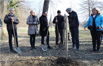 Povodom Dana šuma u parku Maksimir zasađeno 12 stabala