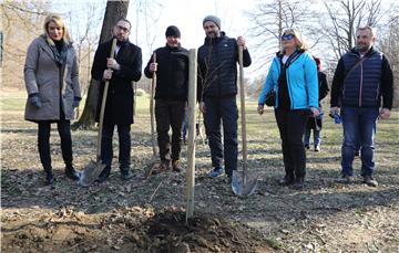 Povodom Dana šuma u parku Maksimir zasađeno 12 stabala