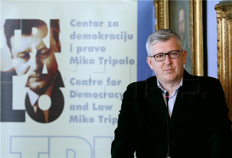 Centar za demokraciju i pravo Miko Tripalo dodijelio Nagradu Miko Tripalo za 2021.