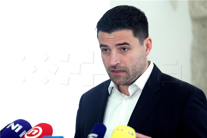 Konferencija za medije Davora Bernardića