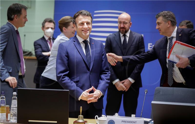 EU leaders task EC to propose solution for addressing electricity price hikes