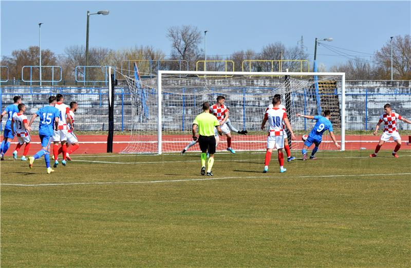 Kvalifikacijska utakmica U-19 reprezentacija Hrvatske i Rumunjske u Karlovcu