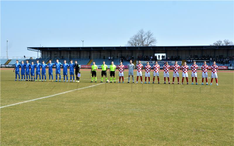 Kvalifikacijska utakmica U-19 reprezentacija Hrvatske i Rumunjske u Karlovcu