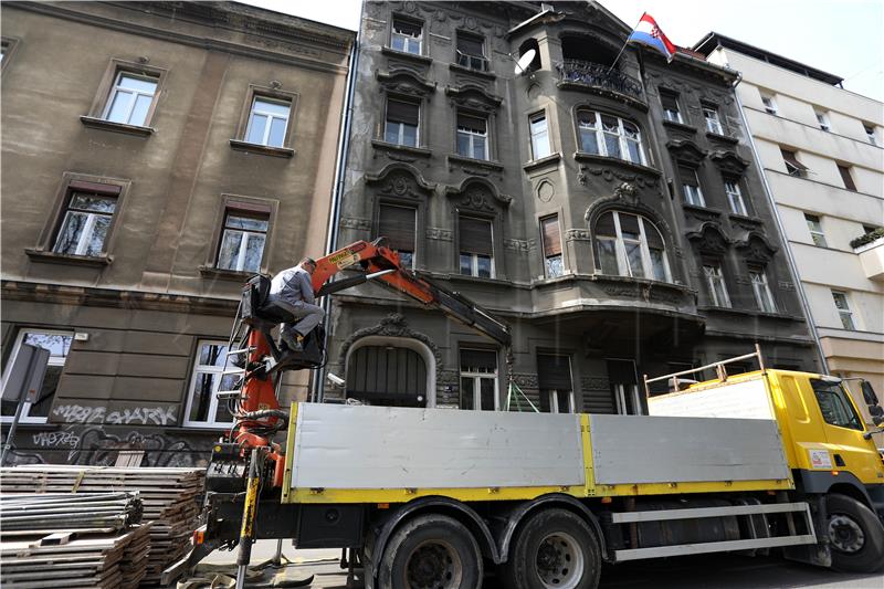 Počela konstrukcijska obnova zgrade Hine