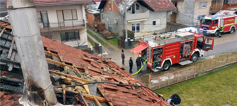 Petrinjski vatrogasci nailaze na minsko-eksplozivna sredstva tijekom gašenja požara