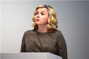 Varhelyi: EU pretpristupnu pomoć BiH upućuje kao jedinstvenoj zemlji, a ne entitetima