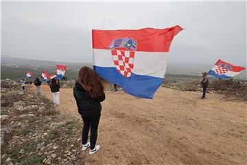 Milanović na obilježavanju 30. godišnjice pogibije jeadnaestorice branitelja