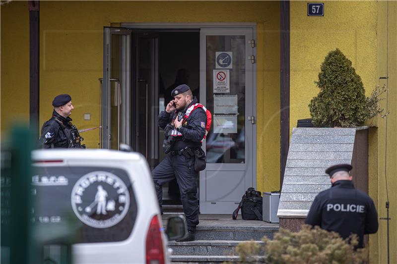 CZECH REPUBLIC ATTACK SCHOOL MACHETE