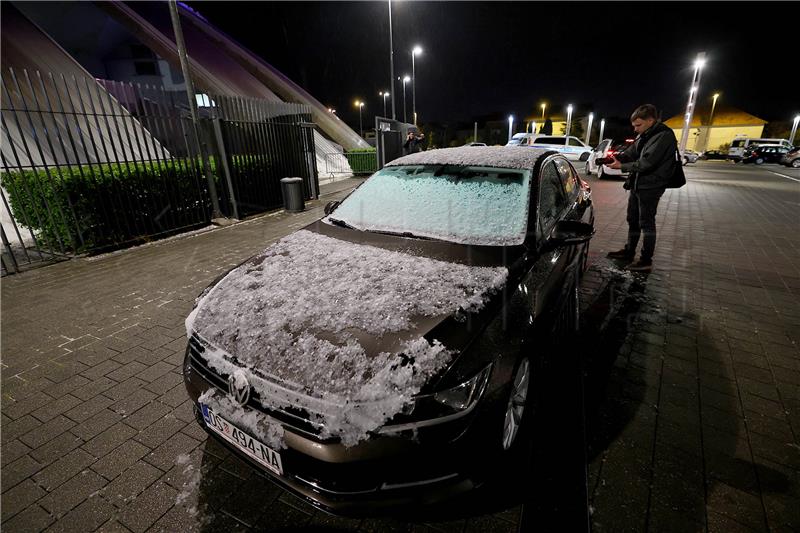 Nevrijeme s tučom u Zadru