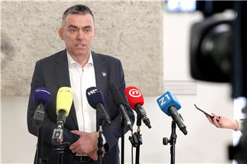 Konferencija za medije Stipe Mlinarića