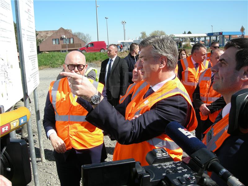 Plenković: A11 motorway to breathe new life into quake-affected Sisak area