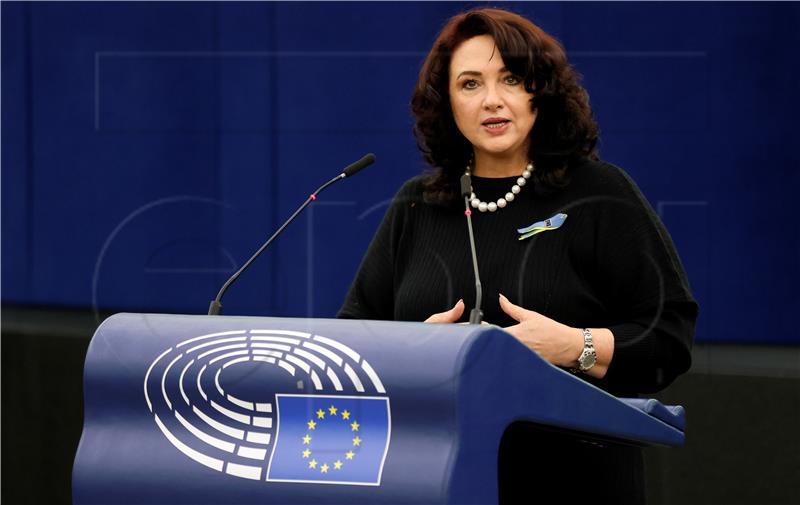 EU member states must protect borders by respecting right to asylum, Dalli says