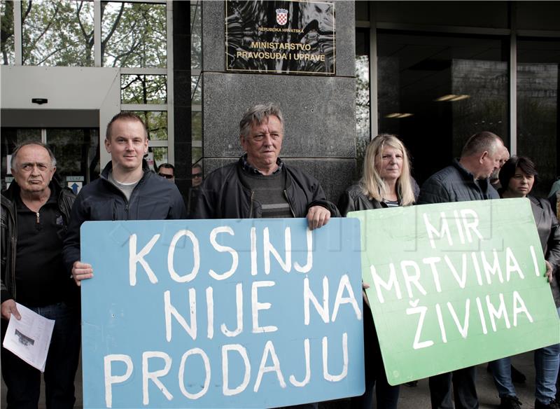 Kosinj valley residents protest against hydroelectric power plant project