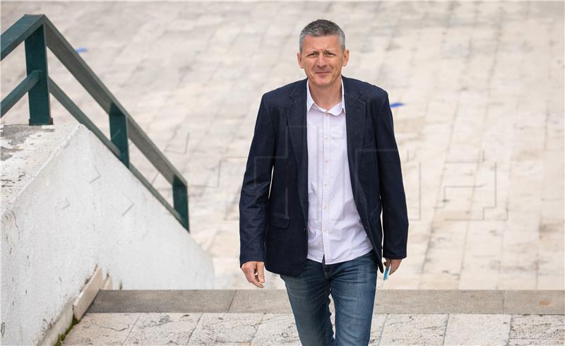 Resignation of Split mayor and his deputies start of 90-day deadline for snap polls