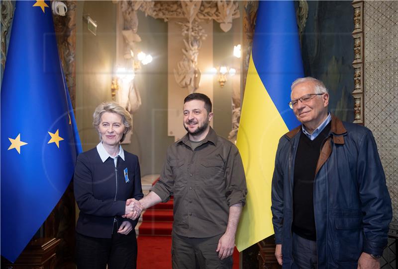 Šefica EK obećala ubrzati prve korake Ukrajine prema članstvu u EU  