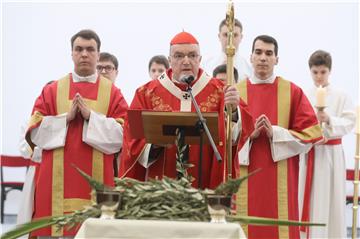 Kardinal Josip Bozanić predvodio euharistijsko slavlje