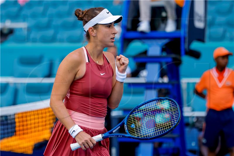 WTA Charleston: Benčič osvojila prvi naslov na zemlji